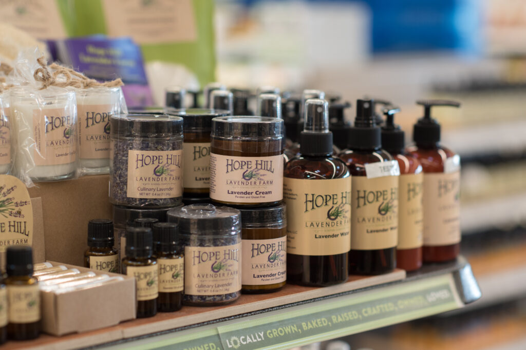 The Benefits of Organic Ingredients in Apothecary Products