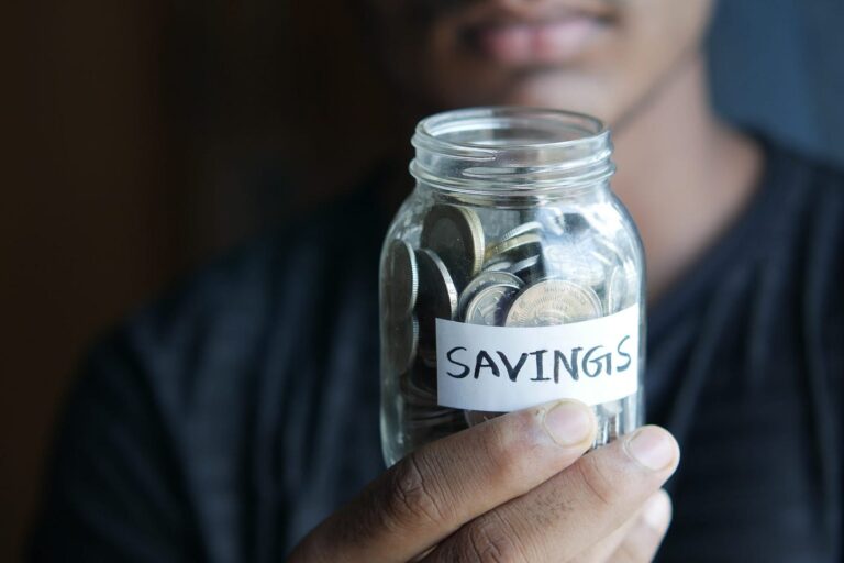 Savings Account Tips for Students and Young Adults
